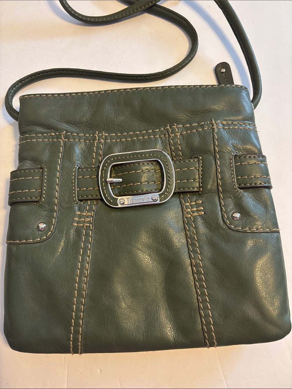 TIGNANELLO BRAND OLIVE GREEN LEATHER CROSSBODY WITH DISTINCTIVE BUCKLE DESIGN